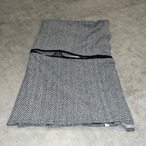 Lululemon Gray/White/Black Vinyasa Scarf/Wrap Hazy Heathered Pattern Sz OS